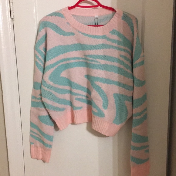Zebra printed cropped sweater - Picture 1 of 5